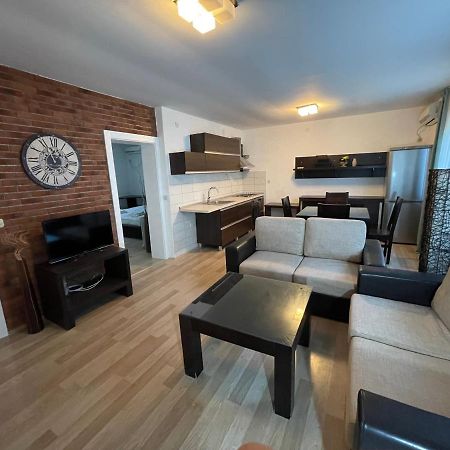 Exclusive 9- Urban Apartments Кочани Екстер'єр фото